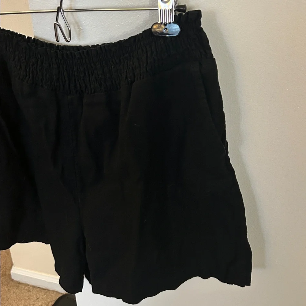 Universal Thread Shorts - Picture 4 of 6